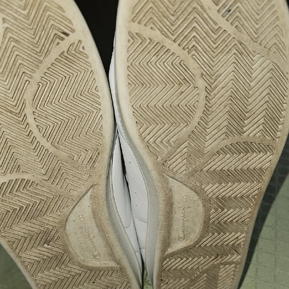 Champion Women's White Classic Casual Lace-Up Sneakers Size 8
